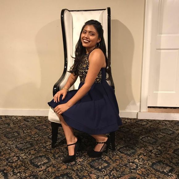 Meet your Posher, Jennifer - Picture 1 of 1